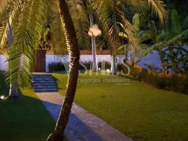 Casa / Sobrado para Locação em Itajaí/SC Cabeçudas 6 Quartos