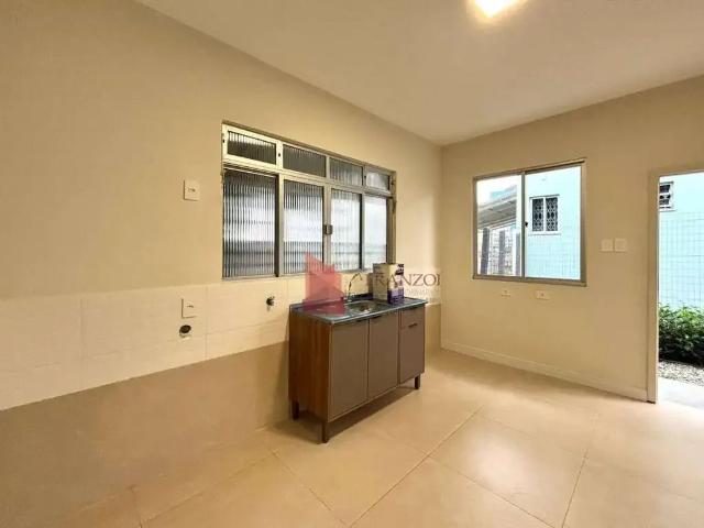 Casa / Sobrado para Locação em Itajaí/SC Centro 1 Quartos