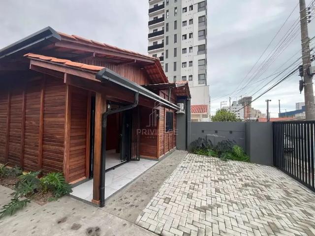 Casa / Sobrado para Locação em Itajaí/SC Centro 2 Quartos