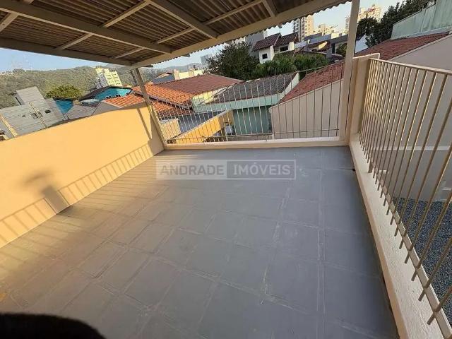 Casa / Sobrado para Locação em Itajaí/SC Centro 3 Quartos