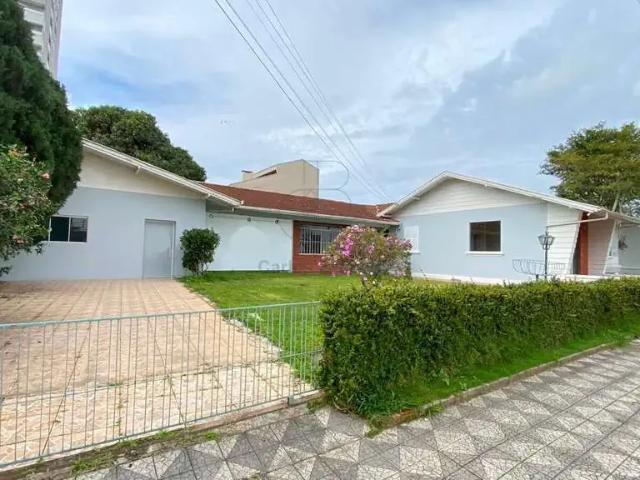 Casa / Sobrado para Locação em Itajaí/SC Centro 6 Quartos