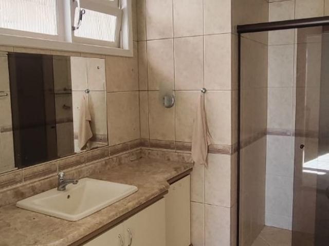 Casa / Sobrado para Locação em Itajaí/SC Barra do Rio 4 Quartos
