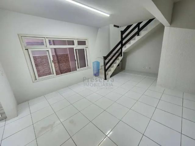 Casa / Sobrado para Locação em Itajaí/SC Dom Bosco 4 Quartos