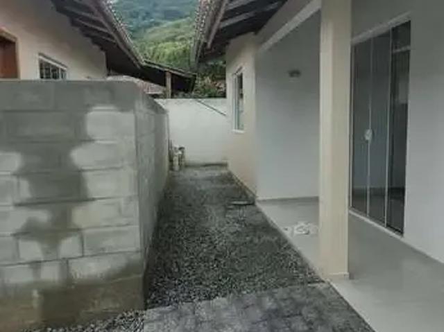 Casa / Sobrado para Locação em Itajaí/SC Espinheiros 2 Quartos