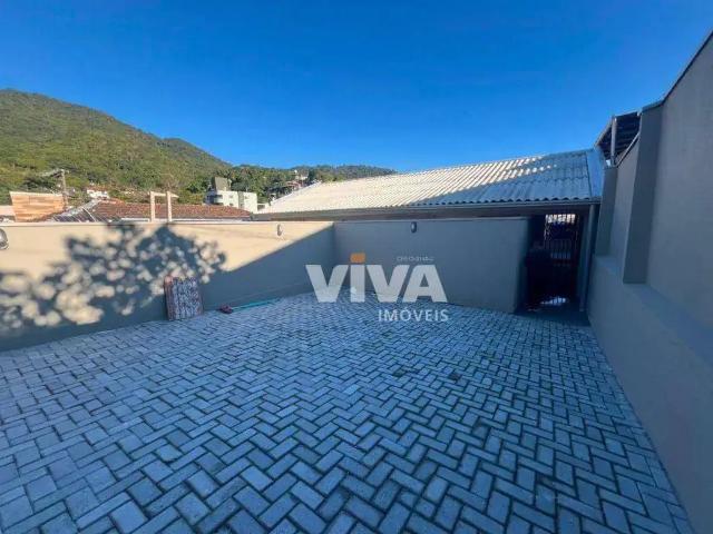 Casa / Sobrado para Locação em Itajaí/SC Fazenda 2 Quartos