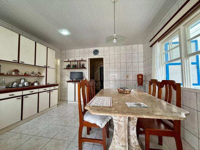 Casa / Sobrado para Locação em Itajaí/SC Fazenda 3 Quartos