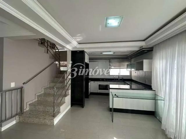 Casa / Sobrado para Locação em Itajaí/SC Fazendinha 3 Quartos