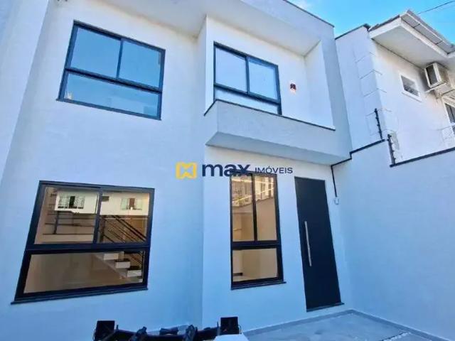 Casa / Sobrado para Locação em Itajaí/SC São João 3 Quartos