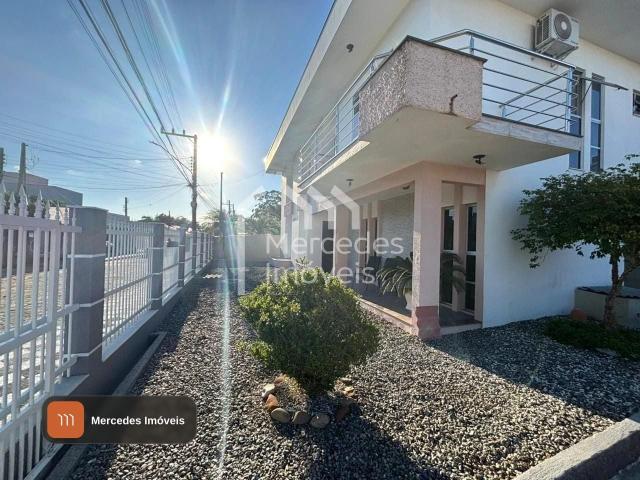 Casa / Sobrado para Locação em Itajaí/SC São João 6 Quartos