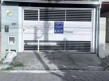 Casa / Sobrado para Locação em Itajaí/SC Santa Regina 3 Quartos