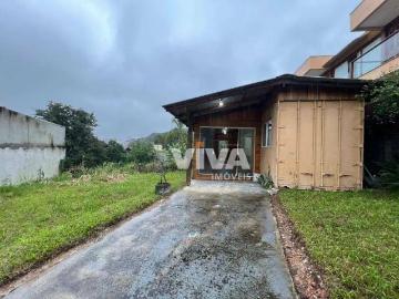 Casa / Sobrado para Locação em Itajaí/SC Praia Brava 2 Quartos