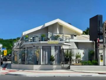 Casa / Sobrado para Locação em Itajaí/SC Praia Brava 4 Quartos