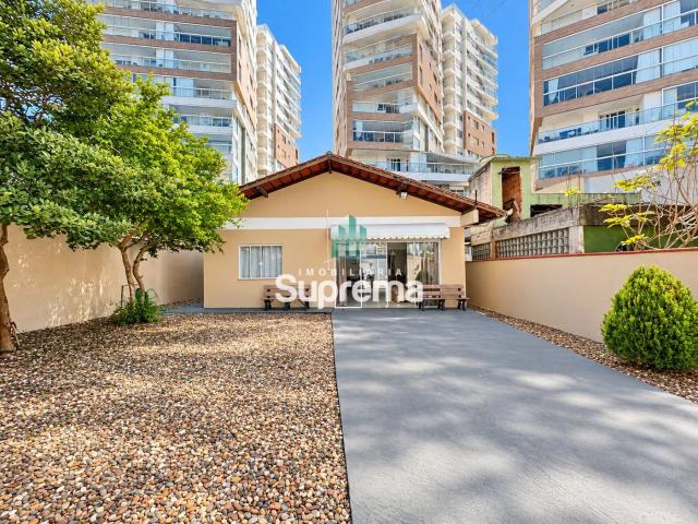 Casa / Sobrado para Locação em Itajaí/SC Praia Brava de Itajaí 3 Quartos