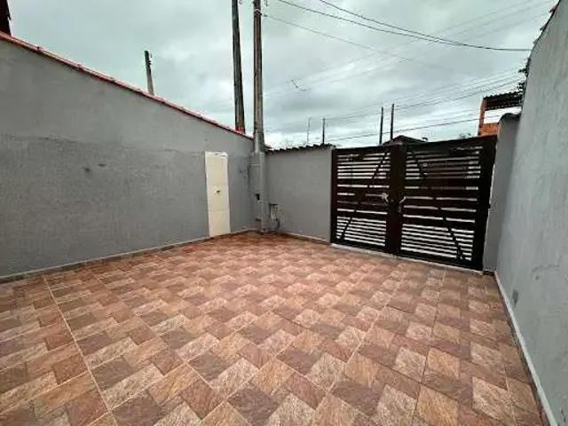 Casa / Sobrado para Locação em Itanhaém/SP Nova Itanhaém 2 Quartos