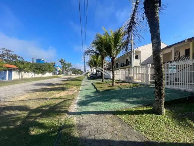 Casa / Sobrado para Locação em Itapoá/SC Cambijú 3 Quartos