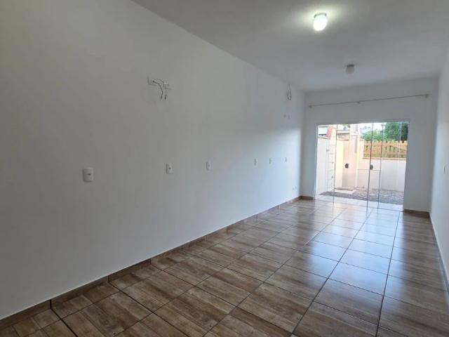 Casa / Sobrado para Locação em Itapoá/SC Centro 2 Quartos