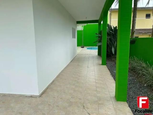 Casa / Sobrado para Locação em Itapoá/SC Centro 4 Quartos