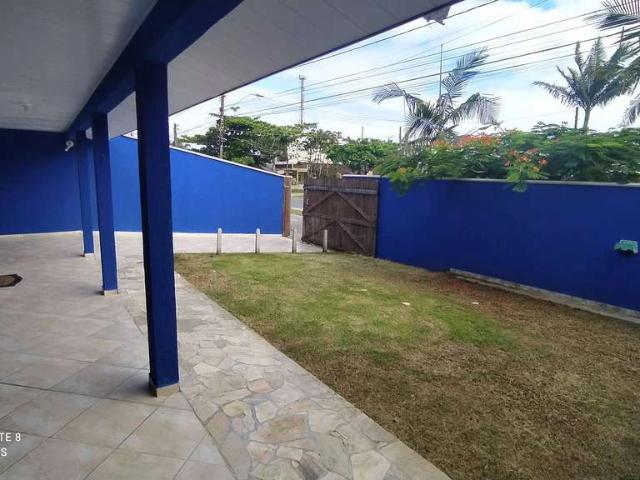 Casa / Sobrado para Locação em Itapoá/SC Brasília 3 Quartos