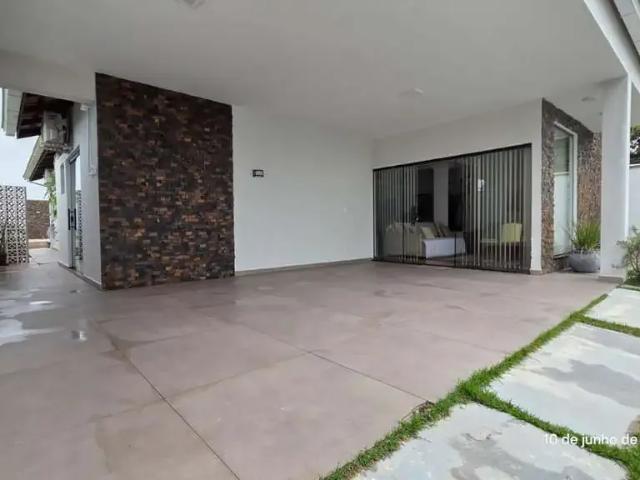 Casa / Sobrado para Locação em Itapoá/SC Pontal do Norte 3 Quartos