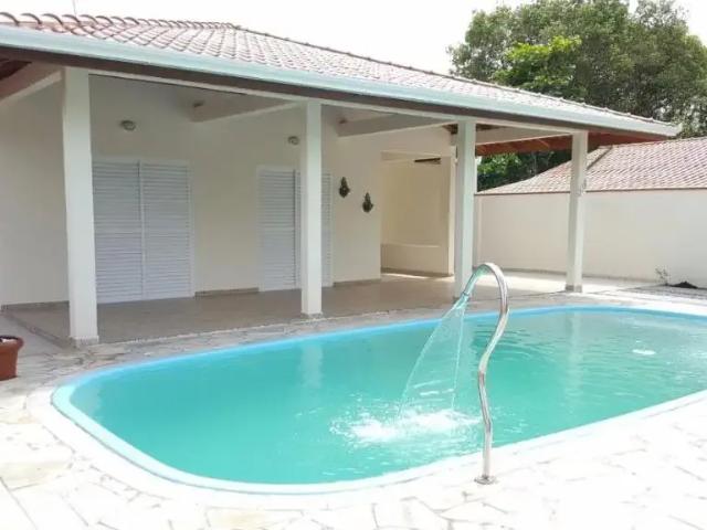 Casa / Sobrado para Locação em Itapoá/SC Rainha do Mar 3 Quartos
