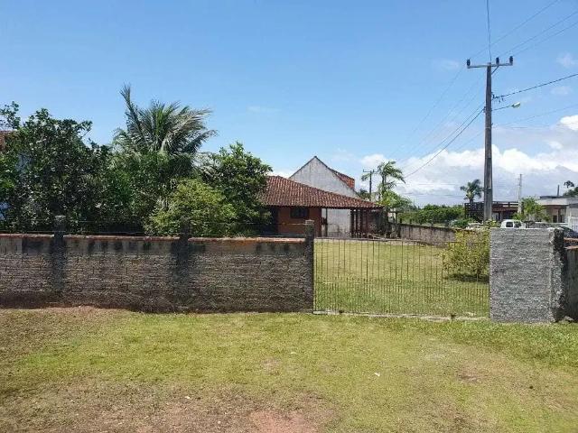 Casa / Sobrado para Locação em Itapoá/SC Volta ao mundo 3 Quartos