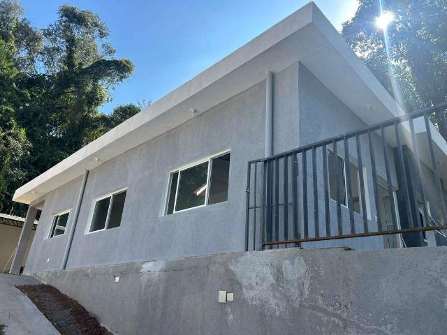 Casa / Sobrado para Locação em Itapevi/SP Transurb 2 Quartos