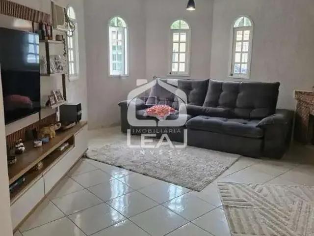 Casa / Sobrado para Locação em Itapecerica da Serra/SP Refúgio da Serra 4 Quartos