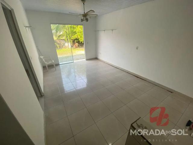 Casa / Sobrado para Locação em Itapema/SC Alto São Bento 1 Quartos