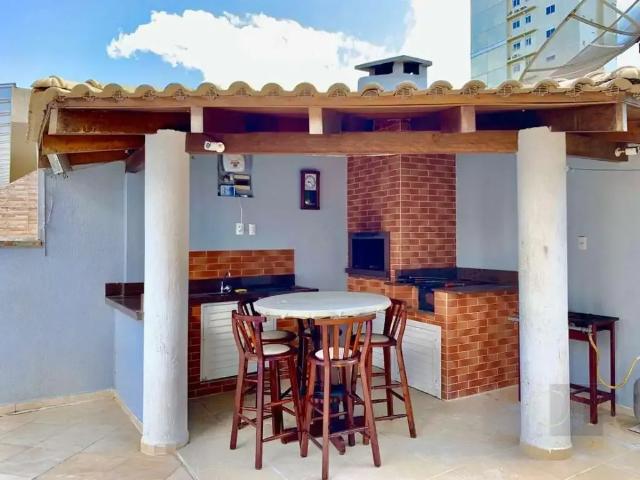 Casa / Sobrado para Locação em Itapema/SC Centro 4 Quartos
