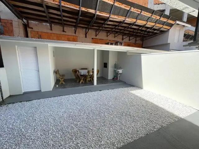 Casa / Sobrado para Locação em Itapema/SC Centro 2 Quartos