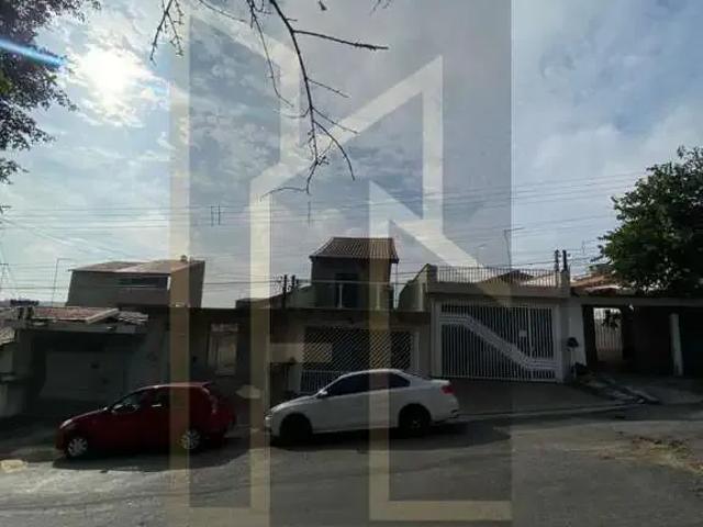 Casa / Sobrado para Locação em Itaquaquecetuba/SP Condomínio Vilage 4 Quartos