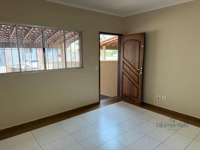 Casa / Sobrado para Locação em Itaquaquecetuba/SP Jardim Nascente 2 Quartos