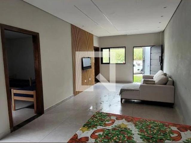 Casa / Sobrado para Locação em Itaquaquecetuba/SP Jardim Odete 3 Quartos