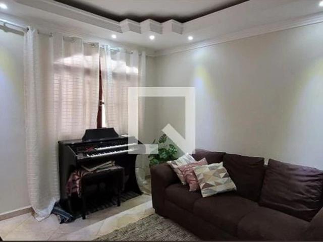 Casa / Sobrado para Locação em Itaquaquecetuba/SP Vila Maria Augusta 2 Quartos