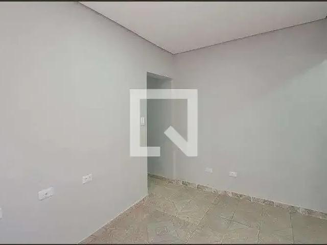 Casa / Sobrado para Locação em Itaquaquecetuba/SP Vila Miranda 2 Quartos