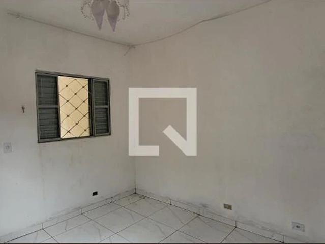 Casa / Sobrado para Locação em Itaquaquecetuba/SP Vila São Carlos 1 Quartos