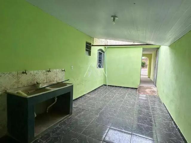 Casa / Sobrado para Locação em Itatiaiuçu/MG Pio XII 3 Quartos