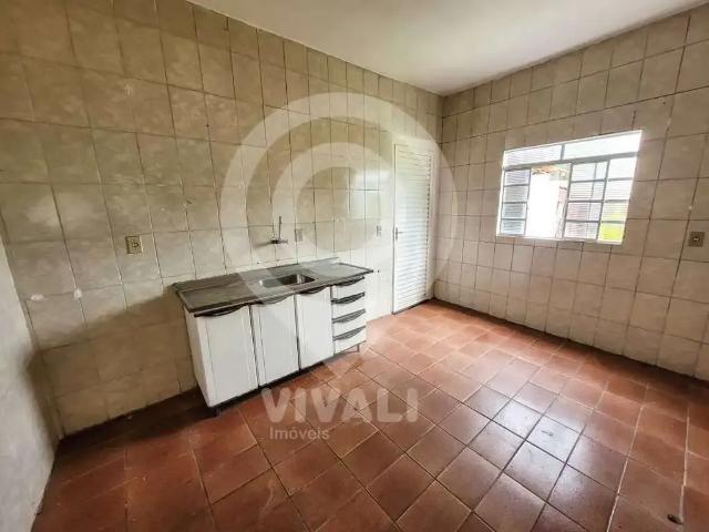 Casa / Sobrado para Locação em Itatiba/SP Bairro da Aparecidinha 2 Quartos