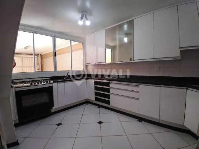 Casa / Sobrado para Locação em Itatiba/SP Centro 4 Quartos