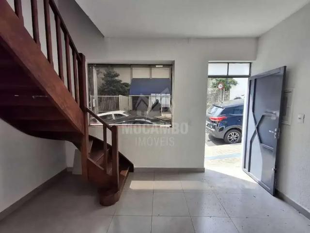 Casa / Sobrado para Locação em Itatiba/SP Centro 2 Quartos