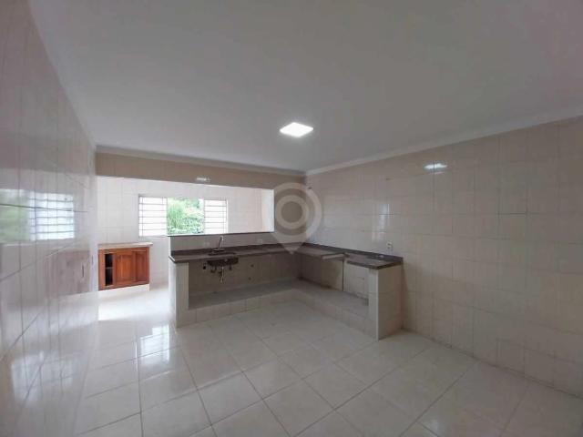 Casa / Sobrado para Locação em Itatiba/SP Jardim Santa Filomena 3 Quartos
