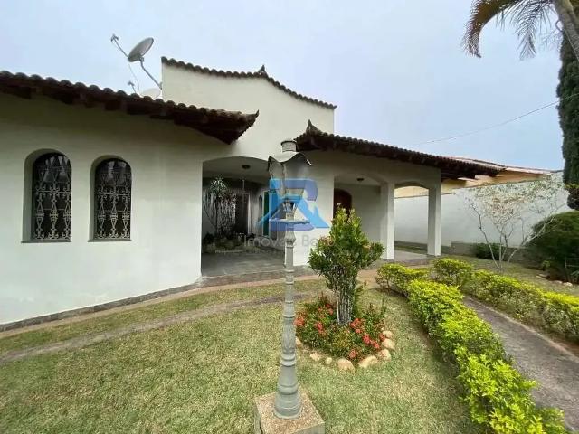 Casa / Sobrado para Locação em Itatiba/SP Jardim Santa Rosa 3 Quartos