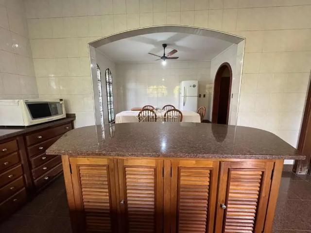 Casa / Sobrado para Locação em Itatiba/SP Jardim Santa Rosa 3 Quartos
