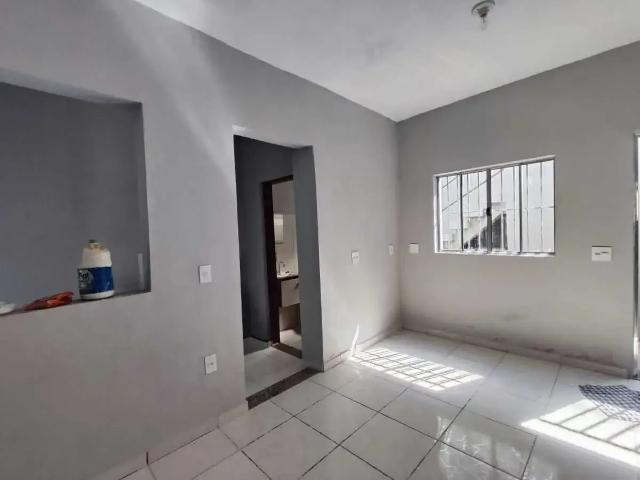 Casa / Sobrado para Locação em Itatiba/SP Vila Capelletto 2 Quartos