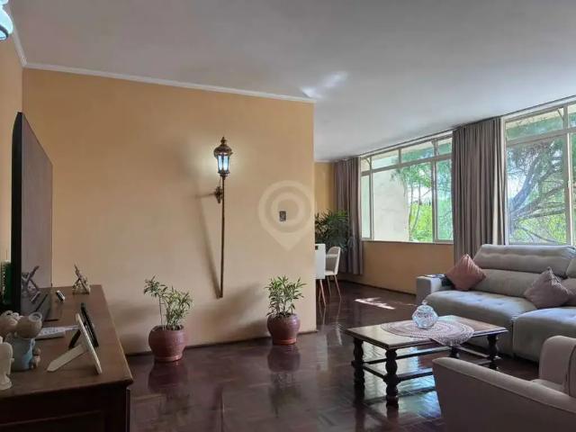 Casa / Sobrado para Locação em Itatiba/SP Vila Brasileira 4 Quartos