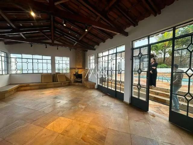 Casa / Sobrado para Locação em Itaúna/MG Cerqueira Lima