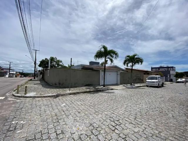 Casa / Sobrado para Locação em João Pessoa/PB Funcionários 3 Quartos