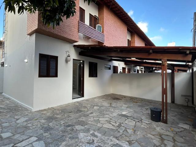 Casa / Sobrado para Locação em João Pessoa/PB Manaíra 2 Quartos