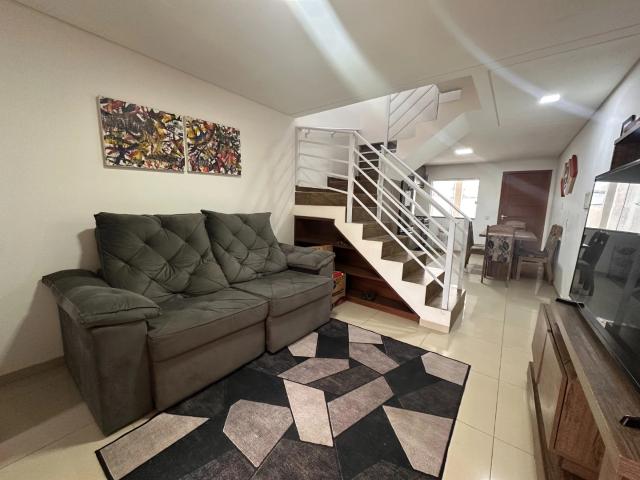 Casa / Sobrado para Locação em Joinville/SC Comasa 3 Quartos