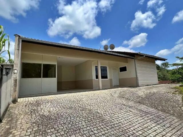 Casa / Sobrado para Locação em Joinville/SC Costa e Silva 4 Quartos